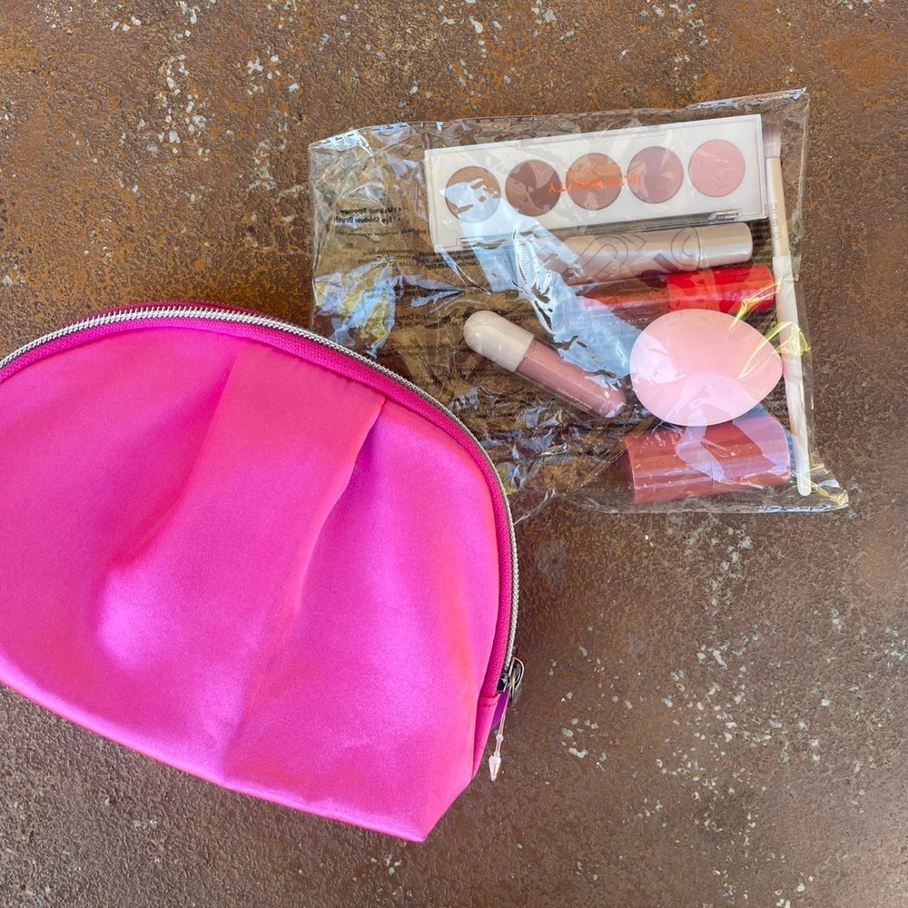 ULTA beauty collection 8 piece makeup bag set
